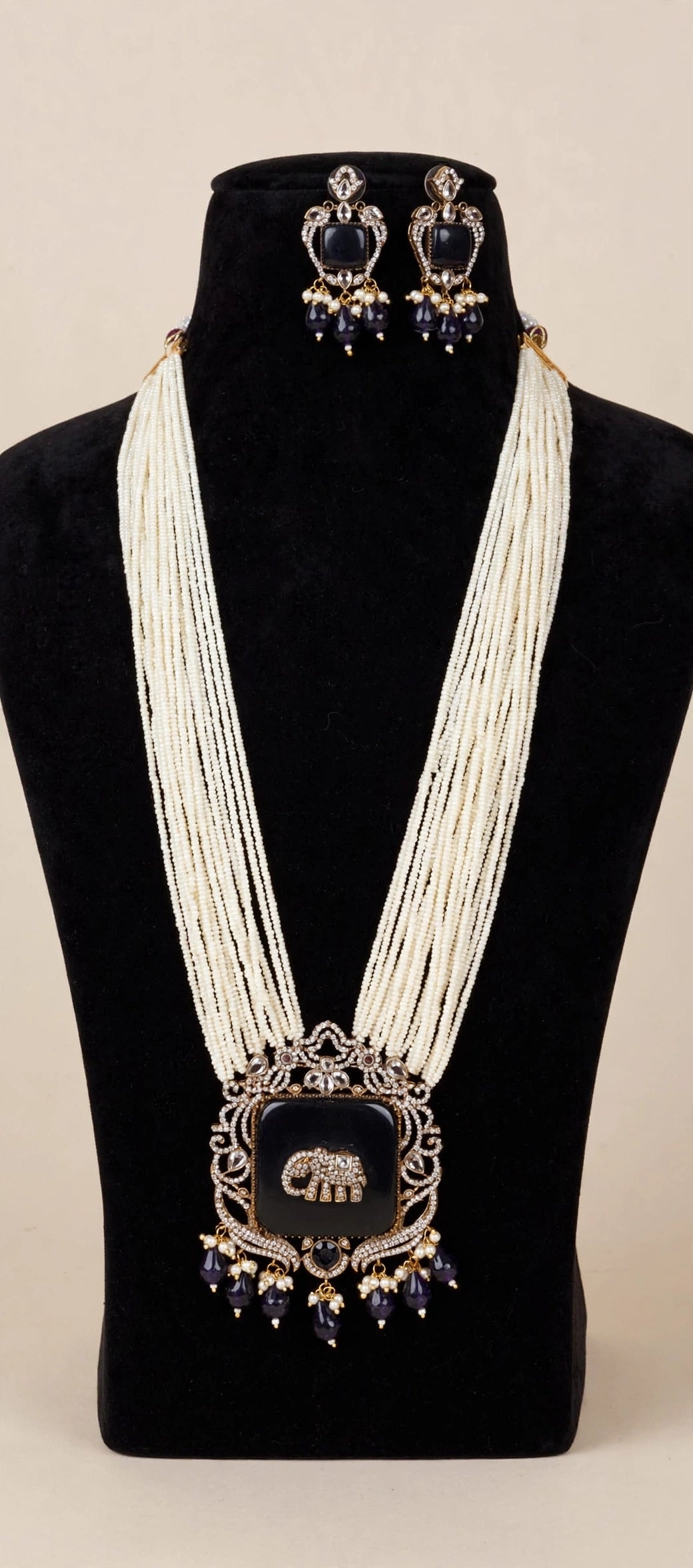 Black & Navy Elephant Pendant Pearl Rani Haar Set with Earrings
