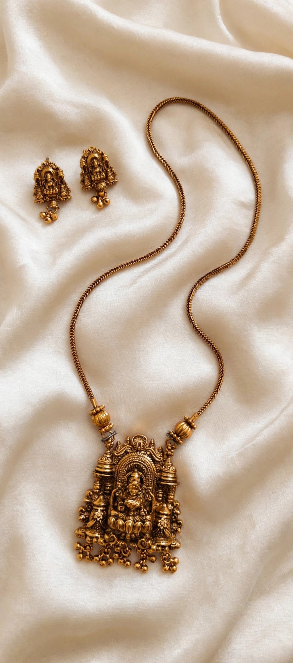 Lakshmi Temple Gopuram Pendant Set with Rope Chain